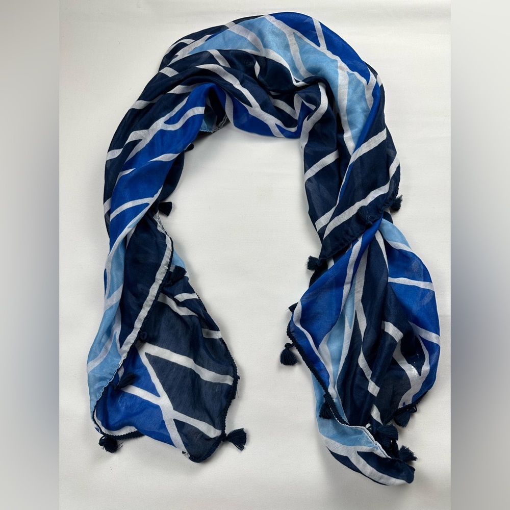 Hollister blue, navy, white lightweight accent scarf with tassels.
